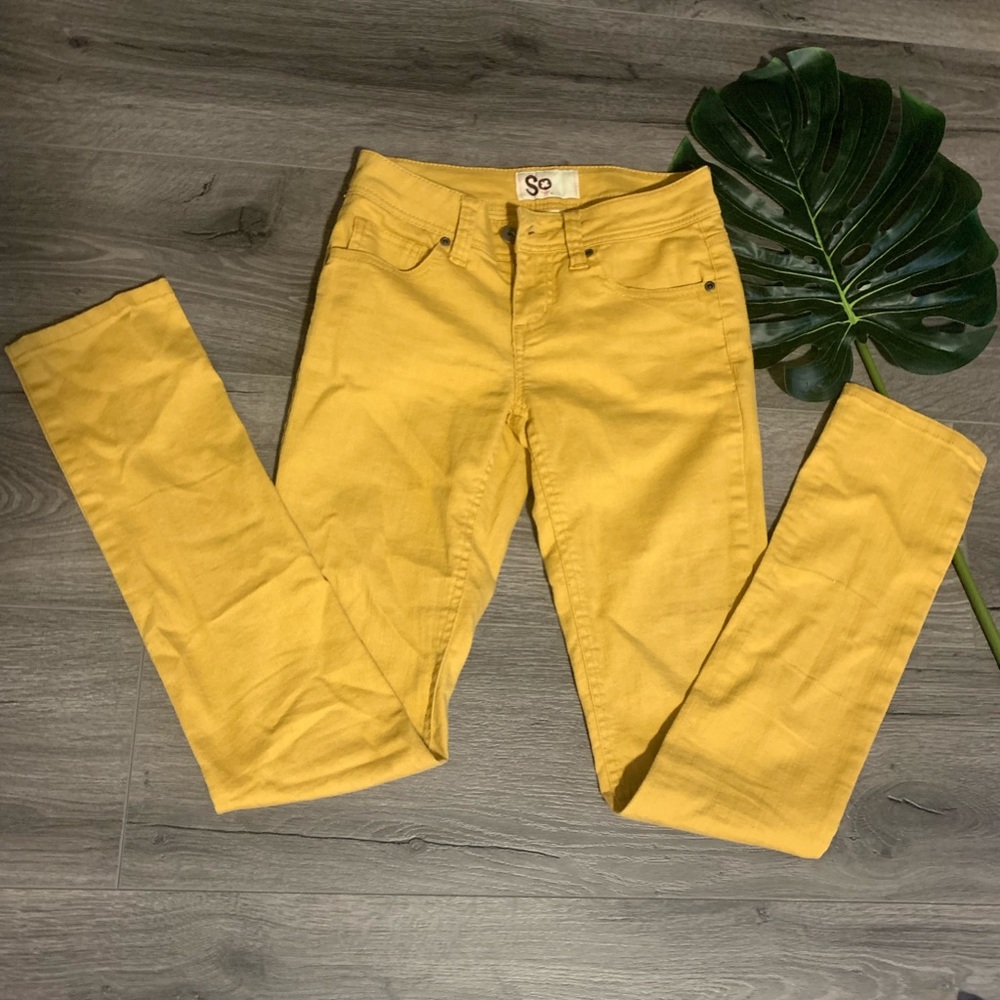 Really pretty mustard skinny in 0